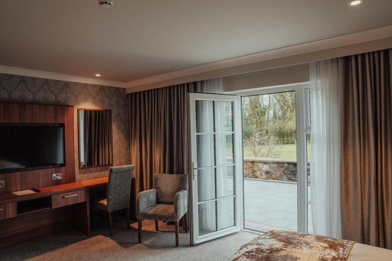 Dunadry Hotel And Gardens Antrim Exteriör bild