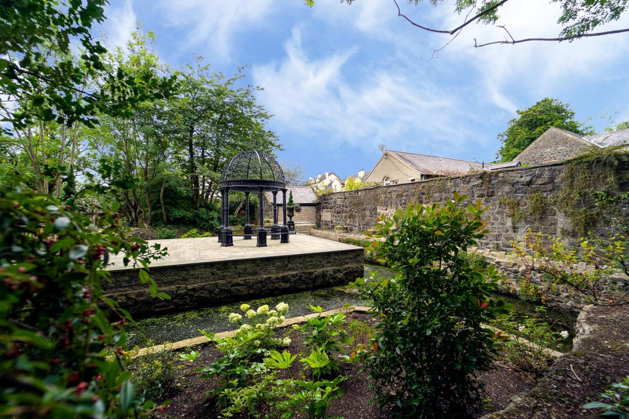 Dunadry Hotel And Gardens Antrim Exteriör bild